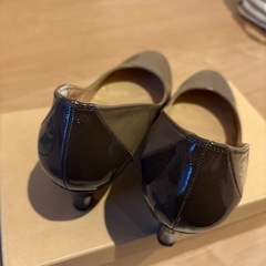 cava cavaパンプスの画像