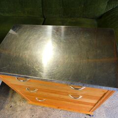 【JM893】ステンレス天板 ワゴン 幅約62.5cm 高さ約71cm キャスター付きの画像