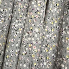 花柄ワンピースの画像