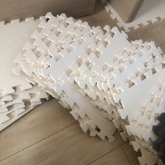 ジョイントマット 30cm 合計74枚の画像