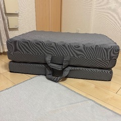 3つ折りマットレスの画像