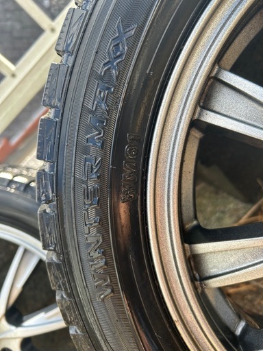 軽自動車用15インチスタッドレスタイヤ4本
