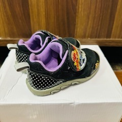 アンパンマン　ダダンダン　スニーカーの画像
