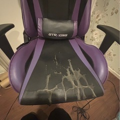 ゲーミングチェアの画像