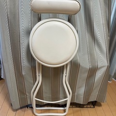 背もたれ付き カウンターチェア ハイチェア ホワイトの画像