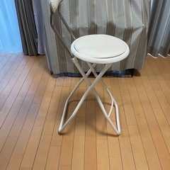 背もたれ付き カウンターチェア ハイチェア ホワイトの画像