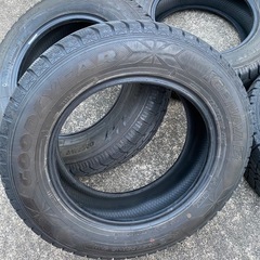 195/65R15 スタッドレスタイヤ　4本セットの画像