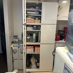 大型食器棚　キッチン収納の画像