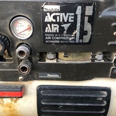 マキタ エアーコンプレッサー  AC1211 ジャンクの画像