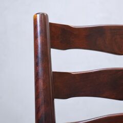 九州民芸家具/つくし工芸のミズメザクラ無垢材を使用したダイニングチェアです。クラシックで和モダンなデザインの木製椅子。ダイニングにはもちろんリビングのサイドチェアにも◎の画像