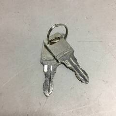 🔷🔶🔷【在庫多数】ww4/4 okamura 両開き 書庫 鍵付き W90×D45×H105cm ローキャビネット 棚 収納 収納棚 オフィス 店舗 事務 オフィス家具 ★直接引取歓迎◎🔷🔶🔷の画像