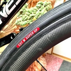 [即戦力] 前後カ-ボンホイル.クロスバイク.F-3.R-8 24段式,超軽量。の画像