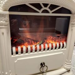 暖炉風 ファンヒーター おしゃれ 暖かい 明るさ調整付き ホワイトの画像