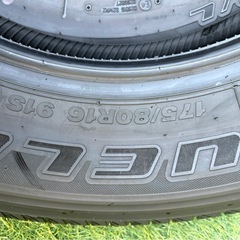 【新車はずし】タイヤ　ジムニー
の画像