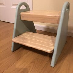 踏み台 子供 キッズステップ 木製 2段 おしゃれ 北欧 天然木 ナチュラル 子ども こども 幼児 キッズ ステップ ステップ台 ふみ台 足置き台 スツール 昇降 トイレ 手洗い 洗面所 キッチン 台所の画像
