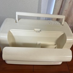 【問い合わせ多数のため受付中止】ミシン専用台付きの画像