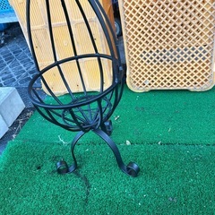 アイアン花台　花台　高さ70幅23 鉢深さ12センチ 鉢周囲20センチの画像