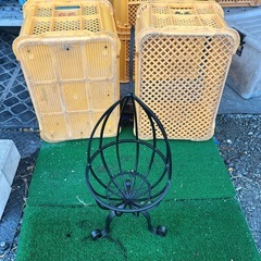 アイアン花台　花台　高さ70幅23 鉢深さ12センチ 鉢周囲20センチの画像