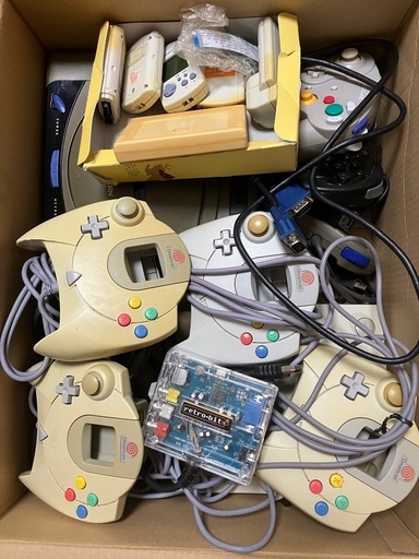 レトロゲーム機とコントローラーやパーツ　セガ