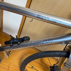 クロスバイク スペシャライズドの画像