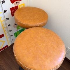 カウンターチェア バーチェア 回転式 昇降式 足置き  2こ個セット の画像