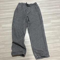 ストライプのズボン
の画像