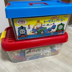 ブロックおもちゃ2個セットの画像