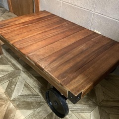 幅105cm！男前インダストリアルなトロリーテーブルの画像