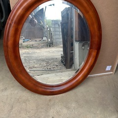 大きめの鏡の画像