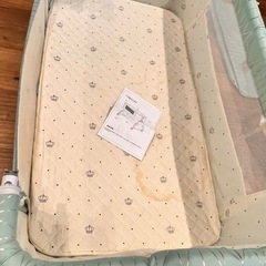 ベビーベッドの画像