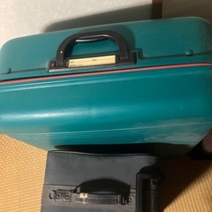 キャリーケースの画像