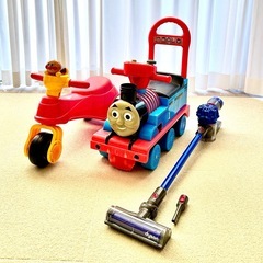 【特価】定価23,000円超 アンパンマン わんぱくライダー トーマス リアルビークル ダイソン掃除機おもちゃ
 の画像
