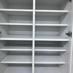 ジャングルジャングル貝塚店　食器棚　ホワイト　2枚扉　貝塚市　二色浜　リサイクルショップの画像