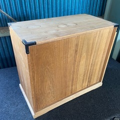 薬箱 棚 収納棚の画像