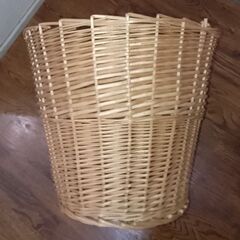 柳製バスケット(大)の画像