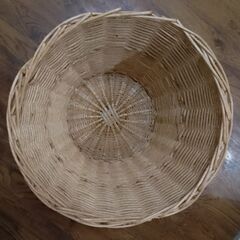 柳製バスケット(大)の画像
