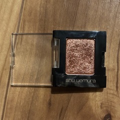 shu uemura アイシャドウの画像