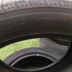 タイヤ　4本　235 50 18 レグノ　ブルーアースの画像