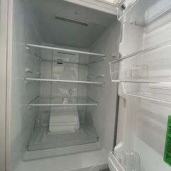 【ジャングルジャングル滋賀草津店】ジモティ来店特価‼ 冷蔵庫 YAMADA YRZ-F15J 2023 J-251171の画像