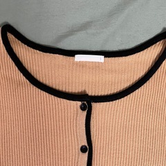 GU  レディース トップス 2点
まとめ売りの画像