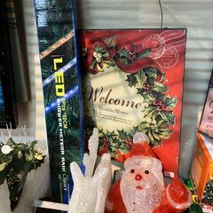 クリスマス用イルミネーションライトやオーナメント類の画像