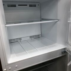 【リサイクルショップどりーむ鹿大前店】No.3414　大き目2ドア冷蔵庫　21年製　美品♪の画像