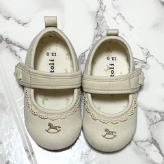 バースデイ Cottoli 靴 ベビーシューズ  白 ベージュ 女の子 13cmの画像