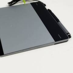 Wacom Intuos pen&touch small/CTH-480/ペンタブレットの画像