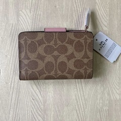 【新品】COACH コーチ　二つ折り財布の画像