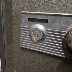 金庫　中古 耐火金庫 みくに金庫製 　鍵付きの画像