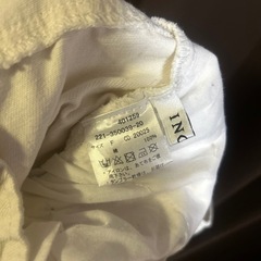 INGNI ズボン ジーンズ 白 F の画像