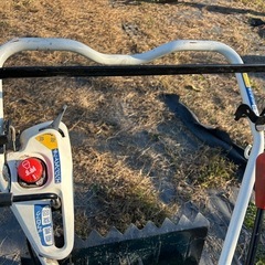 クボタ耕運機の画像