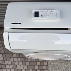 🔴分解除菌クリーニング済🔴取付込✨️中古 SHARP AY-G22DH 2017年式 100V プラズマクラスター  主に6畳～ 中古品 ●安心保証1年付き（ガス漏れ、水漏れ、取付不良）✨損害賠償保証で安全✅国家資格保有者が安全作業します🎖️このエアコン購入の方に限り、既設のエアコン取外し処分💰無料の画像