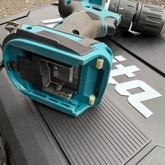 マキタ18v 充電式ドライバードリルの画像